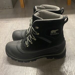 Sorel Black and Gray Winter Boots